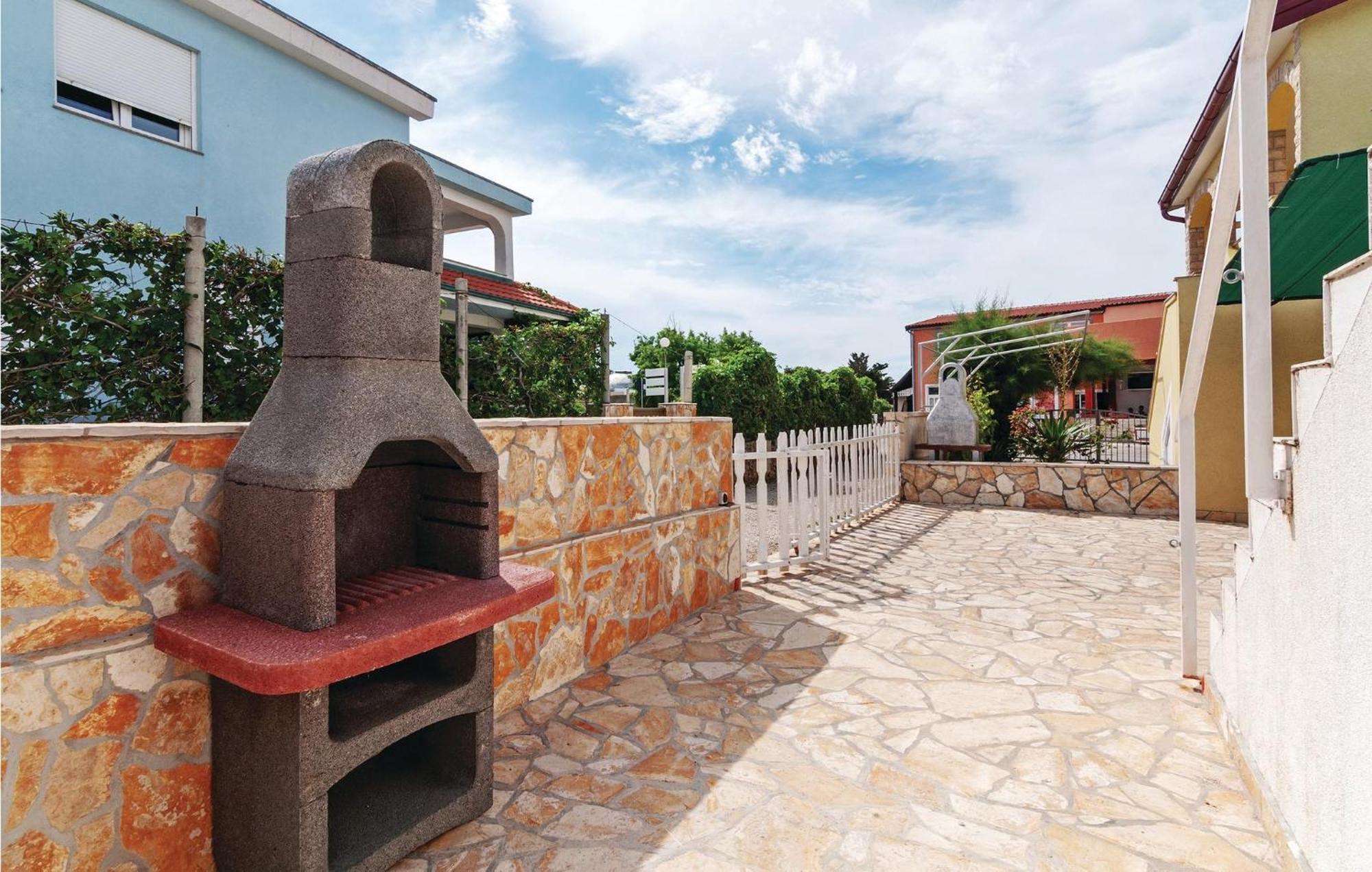 Beautiful Apartment In Vir With Wifi Exterior foto